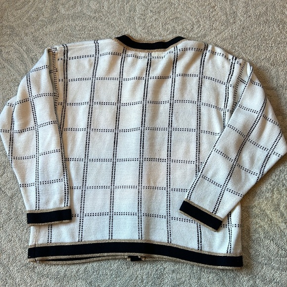 Vintage Prestige Woven Button Down Cardigan - Picture 5 of 5